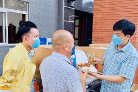 Thanh Hoá: Những "bữa cơm 0 đồng" được gửi vào khu cách ly