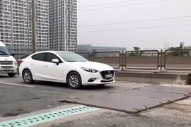 Rào chắn đường Vành đai 3 trên cao để sửa chữa khe co giãn