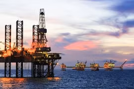Giá xăng dầu hôm nay 5/6: Đứng ở mức cao kể từ 2019