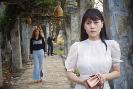 Phương Oanh, Thu Quỳnh, Thanh Hương và cái bóng của 'Quỳnh búp bê'