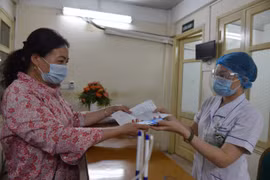 Sử dụng hình ảnh thẻ BHYT trên ứng dụng VssID để đi khám chữa bệnh: Phản hồi tích cực từ người dân