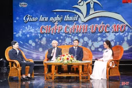 Hà Tĩnh: Vinh danh học sinh giỏi và tri ân các nhà hảo tâm đóng góp xây dựng quỹ khuyến học