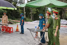 Hà Tĩnh: Khẩn tìm người tiếp xúc với 2 ca bệnh tái dương tính SARS CoV-2