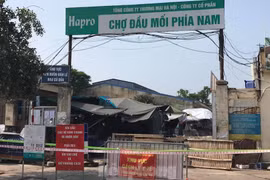 Hà Nội: Tìm người đến cây xăng gần chợ đầu mối phía Nam liên quan ca mắc Covid-19