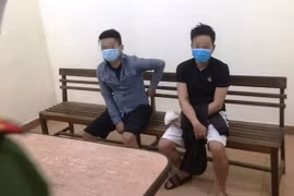 Đà Nẵng: Hai thanh niên đi hút thuốc, “hóng gió” bất chấp lệnh giãn cách