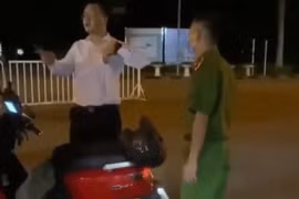 Hà Nội: Xử lý nghiêm người mạo danh VTV, không đeo khẩu trang, định thông chốt kiểm dịch