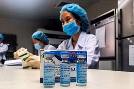 Thủ tướng: Phải có vaccine sản xuất trong nước sớm nhất để bảo vệ tính mạng, sức khỏe nhân dân