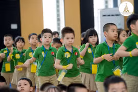 Học sinh Hà Nội tựu trường sớm nhất vào ngày 1/9
