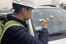 Hơn 100.000 ô tô gắn thẻ thu phí tự động trong 2 tháng đầu năm