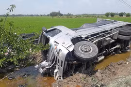 Tai nạn giao thông nghiêm trọng, 1 người chết, 7 người bị thương