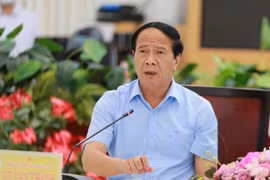 Phó Thủ tướng Lê Văn Thành: '”Nếu Long An bị động, chờ đợi thì sẽ hỏng việc, nước xa không cứu được lửa gần”