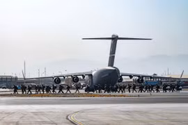 Taliban không cho kéo dài thời hạn xuất quân, cảnh báo nguy hiểm