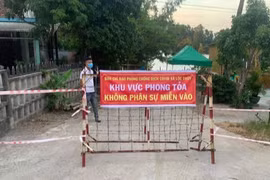 An Giang: Đình chỉ công tác Bí thư, Chủ tịch UBND xã lơ là chống dịch
