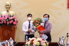 Nguyên Chủ tịch và nguyên Phó Chủ tịch UBND tỉnh Bình Thuận nghỉ hưu trước tuổi