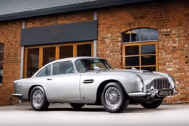 Xe Aston Martin DB5 trong phim James Bond được tìm thấy sau 25 năm mất tích