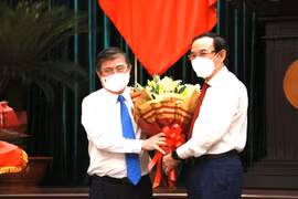 Chính thức miễn nhiệm chức Chủ tịch UBND TP. HCM đối với ông Nguyễn Thành Phong