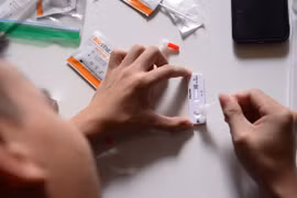 Hướng dẫn người dân tự lấy mẫu test nhanh Covid-19 tại nhà an toàn