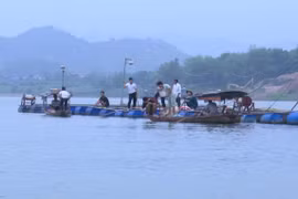 Phú Thọ: Thi thể 2 học sinh mất tích trên sông Đà đã được tìm thấy