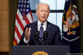 Ông Biden kêu gọi đập tan 'đại dịch' bạo lực súng ở Mỹ sau vụ nổ súng ở Indianapolis