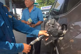 Từ vụ xăng giả tại Đồng Nai: Hoang mang thực trạng chất lượng xăng dầu