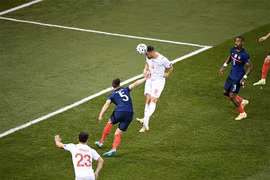 Mbappe đá hỏng phạt đền 11m khiến Pháp bị loại khỏi Euro 2020