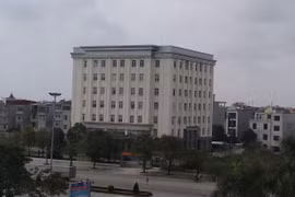 Phê bình Giám đốc Sở Tài chính Hải Phòng vì chậm trễ thủ tục hỗ trợ tuyến đầu chống dịch