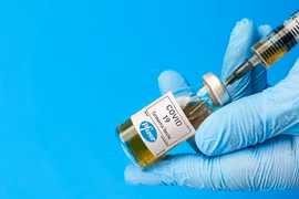 Biến thể Omicron có thể giảm hơn 30 lần hiệu quả vaccine của Pfizer