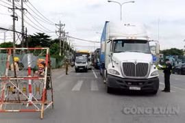 Khẩn trương khắc phục ùn tắc tại chốt kiểm soát dịch ở các địa phương