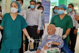 Đà Nẵng: Ca dương tính Covid-19 nặng nhất nước được xuất viện