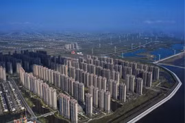 Quả bom nợ Evergrande vừa thoát khỏi bờ vực vỡ nợ thêm một lần nữa