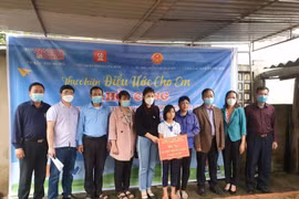Báo Giáo dục và Thời đại khởi công xây dựng 2 căn nhà cho học sinh có hoàn cảnh khó khăn