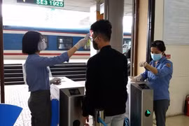 Hành khách đi tàu hỏa chỉ cần khai báo y tế điện tử
