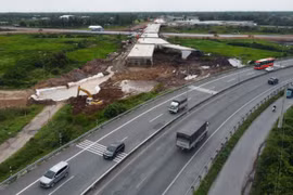 Đồng bộ triển khai mở rộng cao tốc TP.Hồ Chí Minh - Long Thành - Dầu Giây