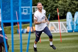 Trung vệ Ramos chưa biết bao giờ mới đá trận ra mắt PSG