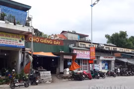 Kiến nghị của các hộ kinh doanh tại chợ Giếng Đáy: Yêu cầu chủ đầu tư thu hồi văn bản không đúng thẩm quyền