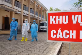 TP. HCM: Từ việc tạm dừng hoạt động trụ sở UBND quận 7, đến cách ly một phường vì Covid-19