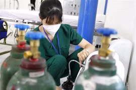 TP.HCM lập 400 trạm y tế lưu động điều trị cho F0 tại nhà