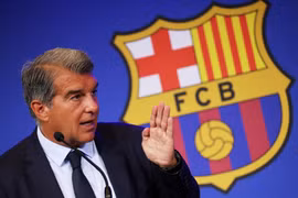 Ngân hàng Mỹ chi hơn 500 triệu euro cứu Barca