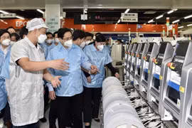 Tiếp cận, xây dựng các biện pháp để khôi phục sản xuất kinh doanh theo diễn biến của dịch