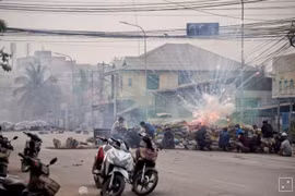 Mỹ và Anh đưa các công ty do quân đội Myanmar kiểm soát vào danh sách đen