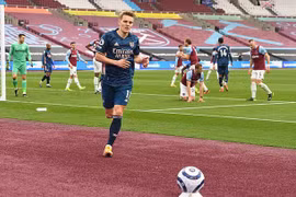 CLB Real Madrid vẫn muốn giữ chân Martin Odegaard ở lại