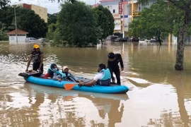 Trận lũ lụt '100 năm mới có một lần' của Malaysia phơi bày thực tế về biến đổi khí hậu