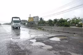 Sẽ tạm dừng thu phí nếu nhà đầu tư BOT để đường hư hỏng