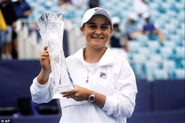 Tay vợt số 1 thế giới Ashleigh Barty vô địch đơn nữ Miami Open 2021