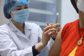 Hơn 550 tình nguyện viên hoàn thành thử nghiệm giai đoạn 2 vắc xin Covid-19 Nanocovax
