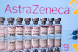 Châu Âu kết luận vaccine AstraZeneca có thể gây tác dụng phụ đông máu