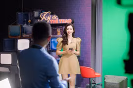 Hoa hậu Đỗ Mỹ Linh thử sức làm MC thể thao