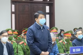 Cựu Chủ tịch Hà Nội Nguyễn Đức Chung bị tuyên phạt 3 năm tù