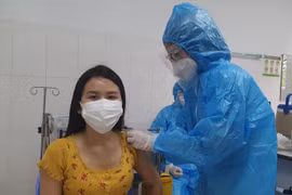 Đồng Nai sẽ xử lý nghiêm người đứng đầu cơ quan, đơn vị chậm triển khai tiêm vaccine COVID-19