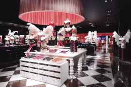 Cuộc 'đại tu' hình ảnh thương hiệu của Victoria's Secret